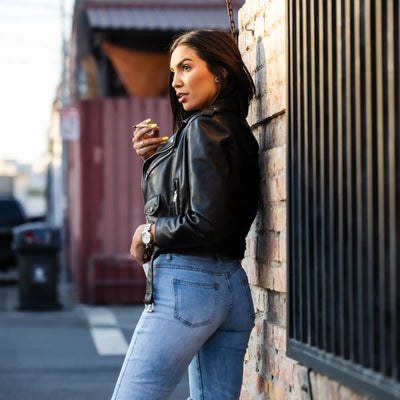 Woman_Chiefing Alternative smoking options for health-conscious individuals​